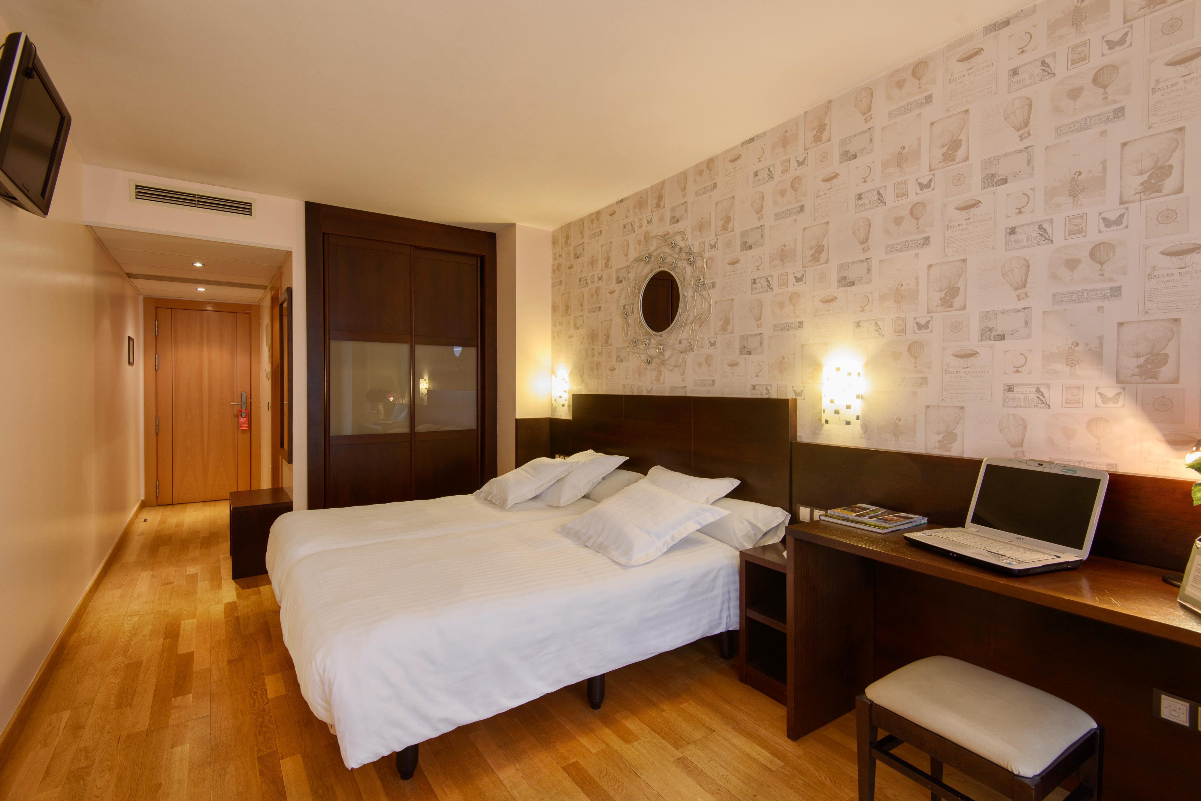 Hotel Castro Real Oviedo Exterior foto